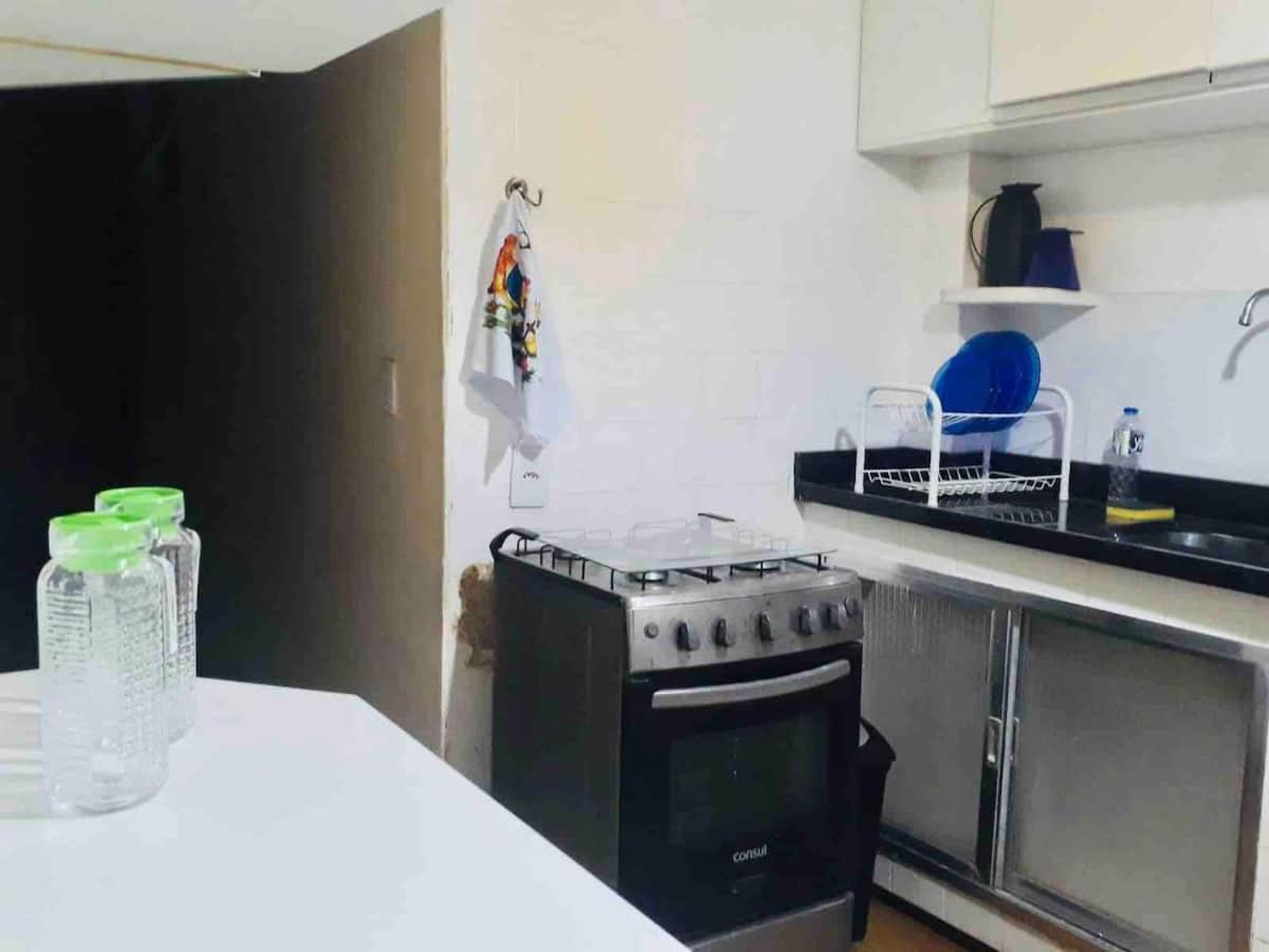 Apartemen Amplo E Confortavel. Ar Condic, Wifi, Tv. Metro. Tijuca. *